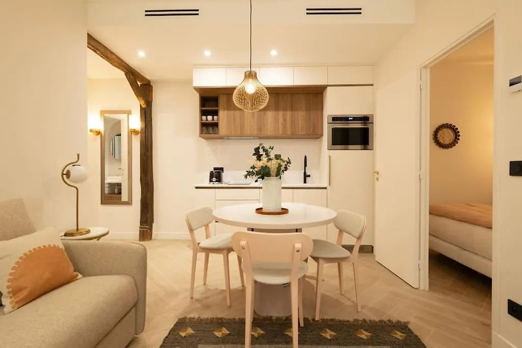 New Luxury Apartment - 4 People Paris