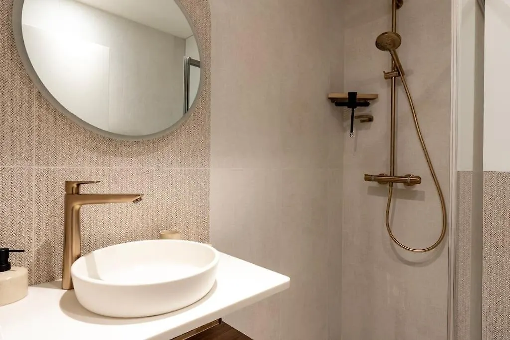 New Luxury Apartment - 4 People Paris France