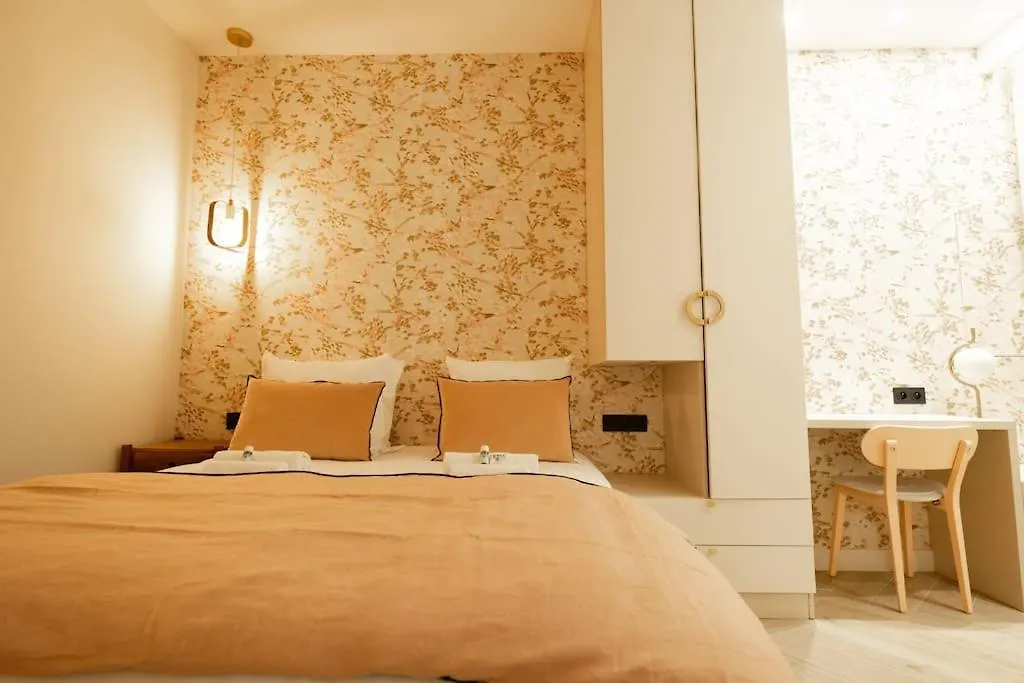 New Luxury Apartment - 4 People Paris France